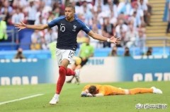 英超赛场VAR争议：争议判罚引球员球迷热议