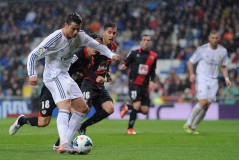 欧冠1/4决赛：皇马对决切尔西，英超西甲豪门巅峰对决